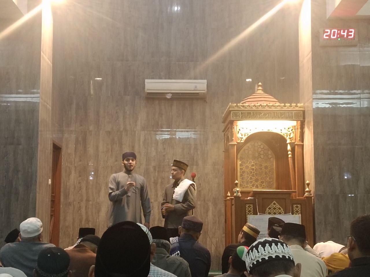 Berpegang Teguh pada Al Qur’an oleh Syekh Al Muzzafar Al Tourman Palestina